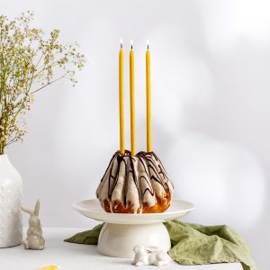 Thin natural beeswax candle