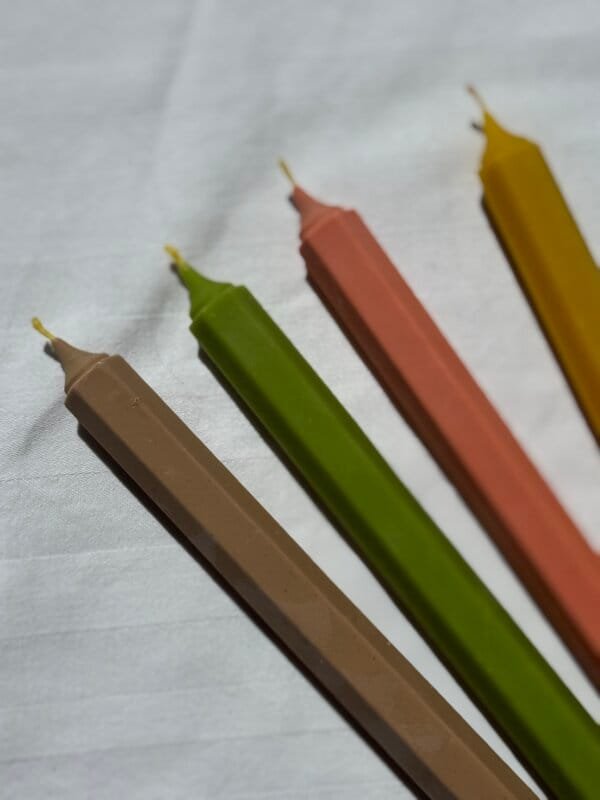 Pencil shaped colored beeswax candle - Image 2