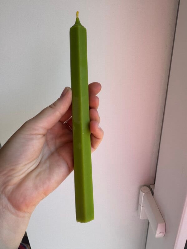 Pencil shaped colored beeswax candle - Image 5