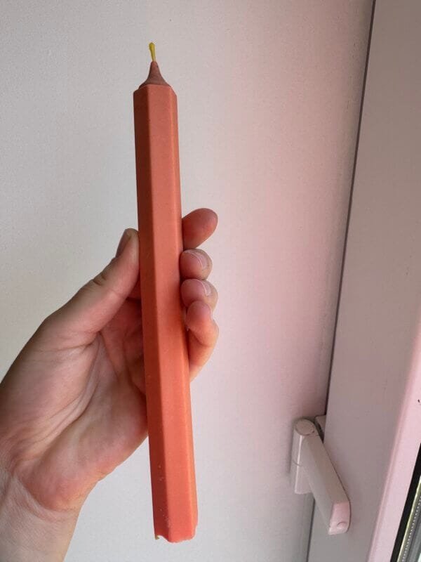 Pencil shaped colored beeswax candle - Image 4